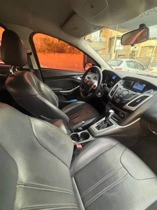 FORD FOCUS 2.0 SE SEDAN 16V FLEX 4P POWERSHIFT